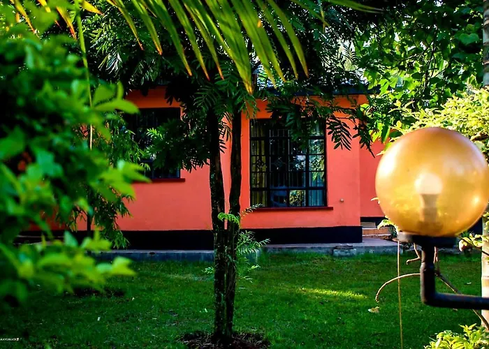 Jaaja\'S - The Residence, Garden And Suites Near Ciala Resort Hotel Kisumu
